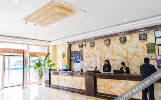 Yunlong Hotel