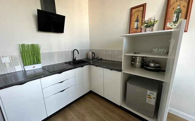 Апартаменты на проезде Золотой Берег, 2Е