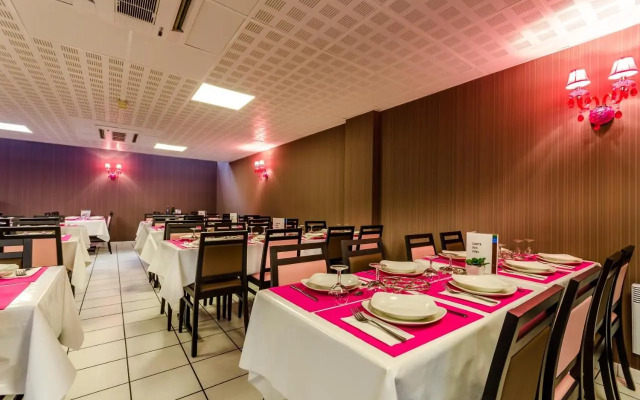 Hôtel Croix des Bretons Lourdes Pyrénées
