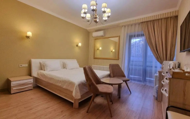 Altyn Hotel
