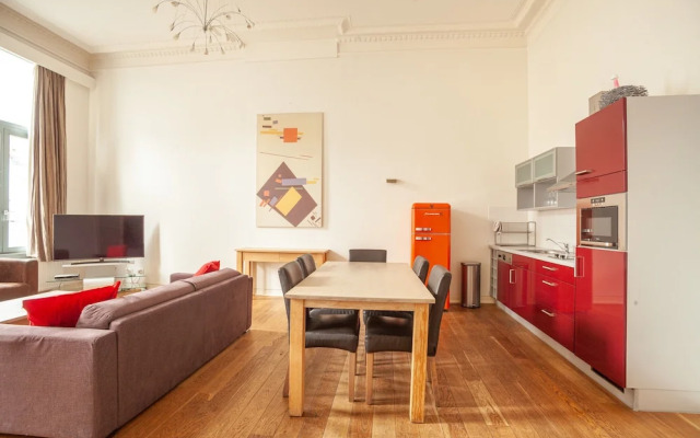 Luxury Suites Castel