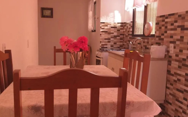 Casa 01 Dorm Terreno Compartido