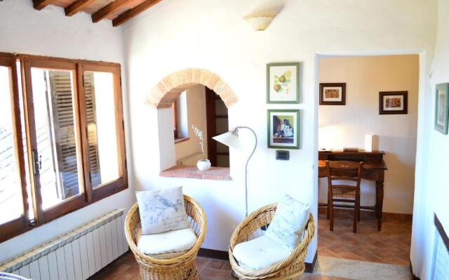 Apartment with Little Arch