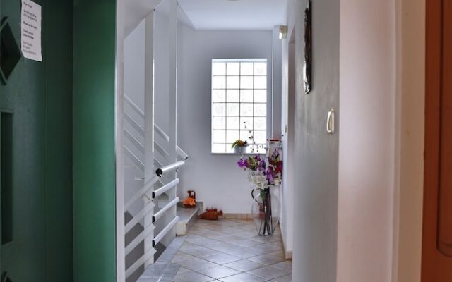 Nirevel Apartments