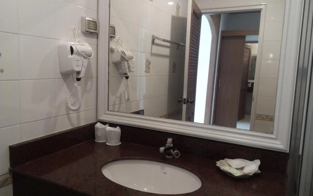 Seaview Hotel Sriracha