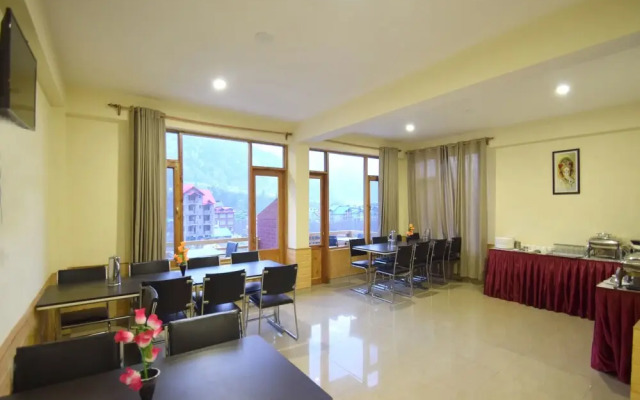 OYO 11402 Hotel Day Flower