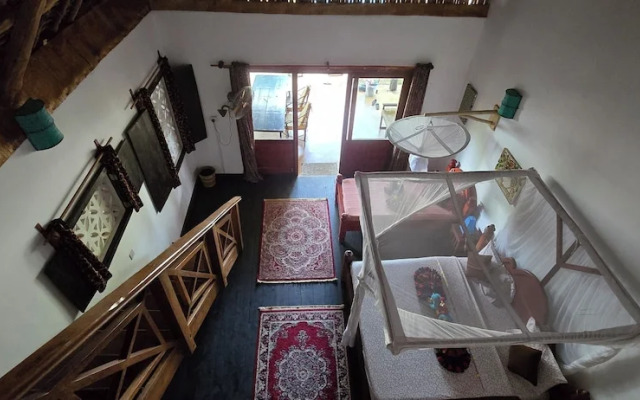 Salama & Mbuyuni Bungalows