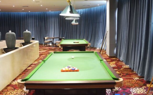 Days Hotel by Wyndham Jilin Railway Station