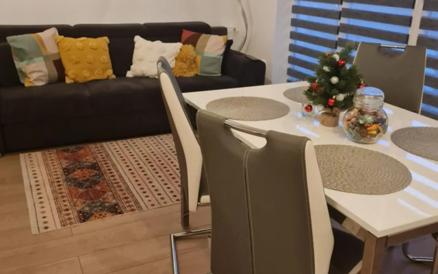 FLH - LULU Apartment