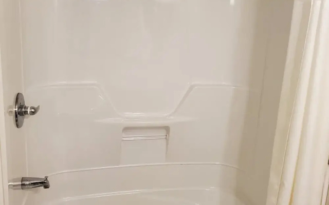 Stay Easy Inn