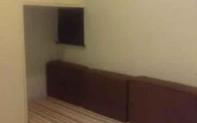 Etours - Novo Quarto Sala em Copacabana