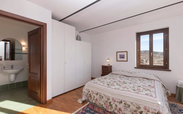 The Grape Pergola House