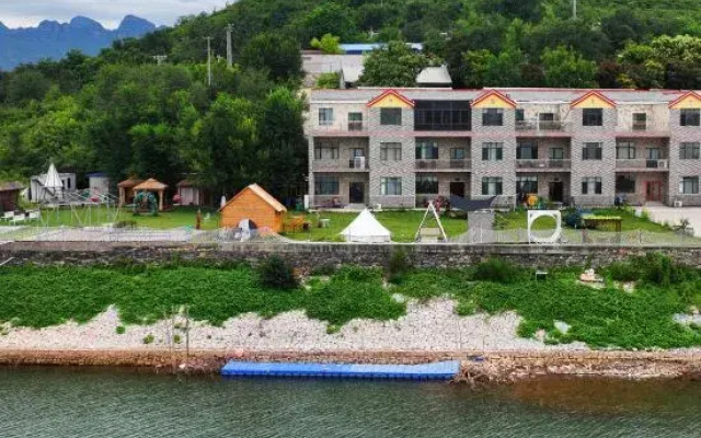 Xi Yan Xiao Zhu Homestay