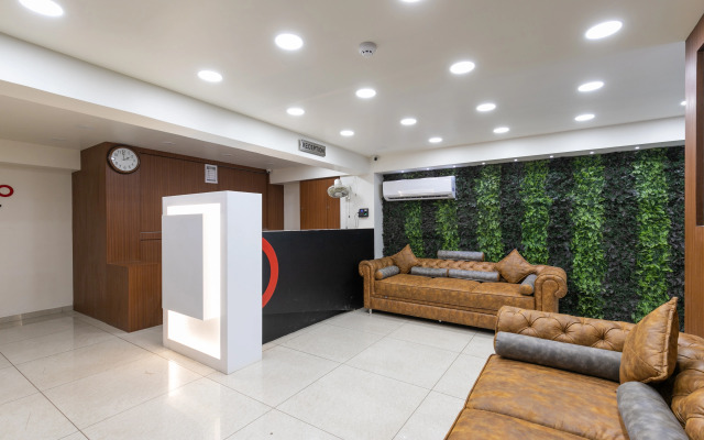 Hotel Simran Raghuveer Para by OYO Rooms