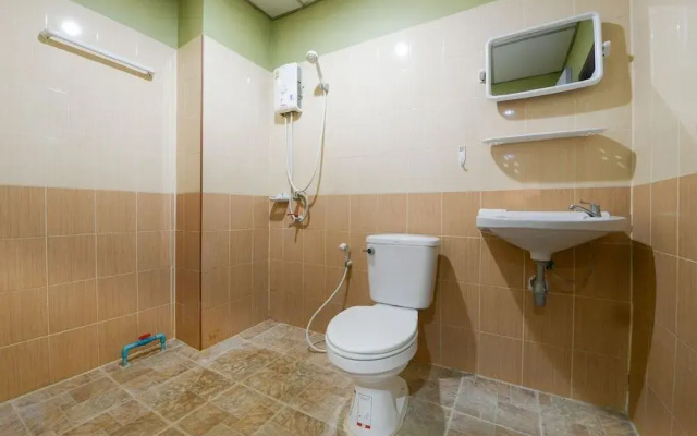 OYO 440 Season 5 Residence