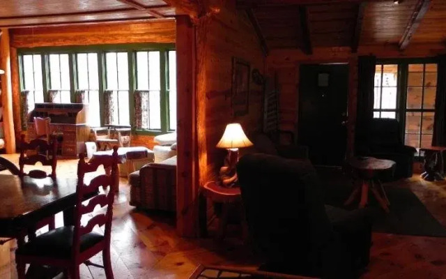 Apache Village Cabins
