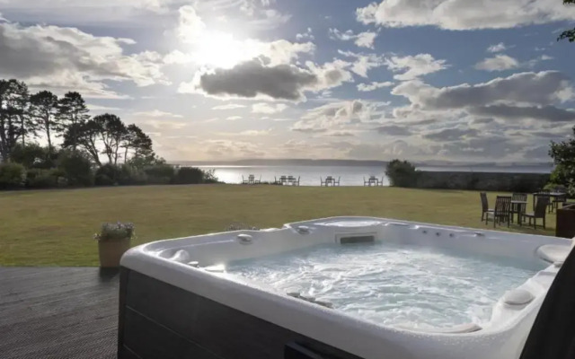 Golf View Hotel & Spa