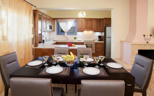 Sunrise Villa With 3 Bedrooms and 3 Bathrooms