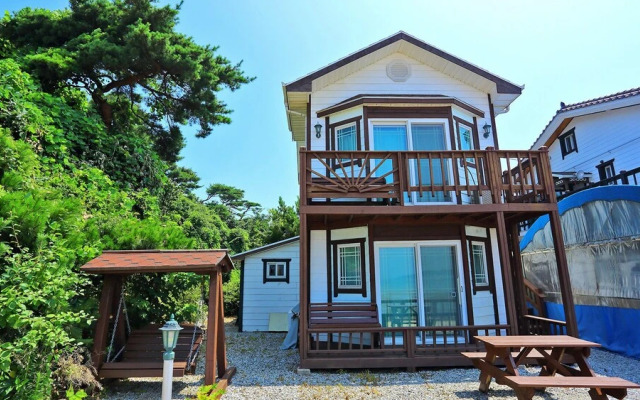 Morwenna Pension