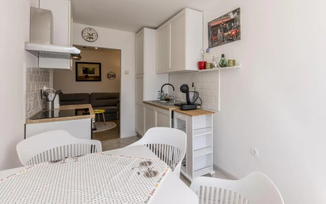 Sunny City Apartment
