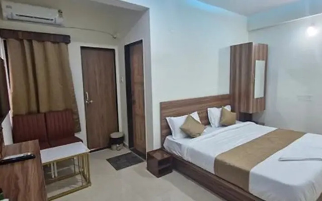 Fabhotel Mantra Inn
