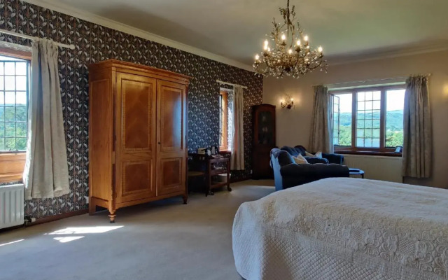 Bossington Hall