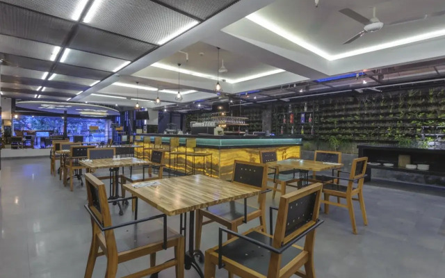 Daun Bali Seminyak Hotel