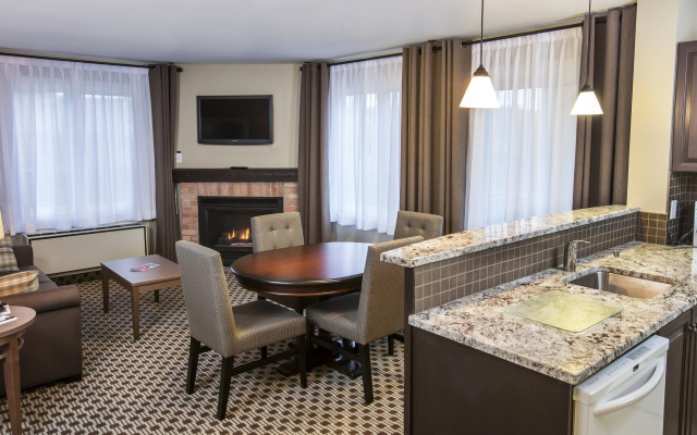 Holiday Inn Express and Suites Tremblant by IHG