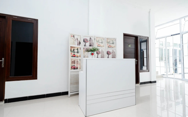 Four D'home by OYO Rooms