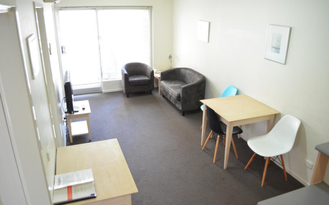 Franklin Apartment