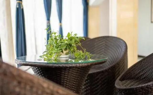 Shangjing Theme Hotel