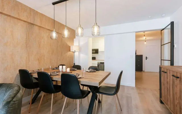 Charming Apartment Close to the Harbor