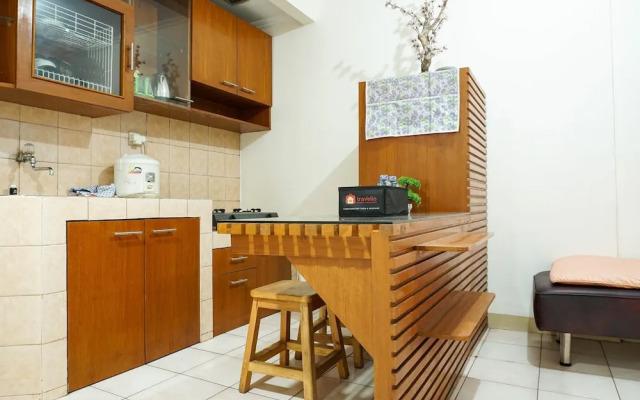 Homey and Warm 2BR Mediterania Palace Apartment