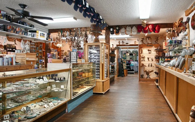 Ridgeline Hotel at Yellowstone, an Ascend Collection Hotel