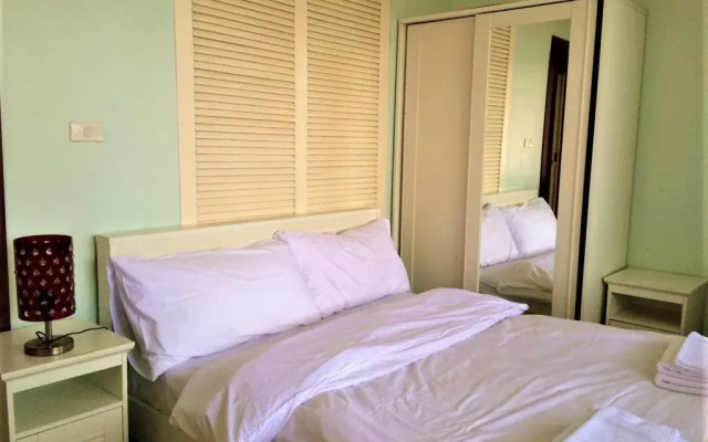 Phalaburi Resort by dreamhouse