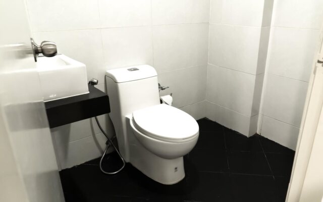 RoomQuest Bangkok Don Mueang Airport 1