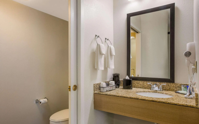 Clarion Pointe Sevierville-Pigeon Forge