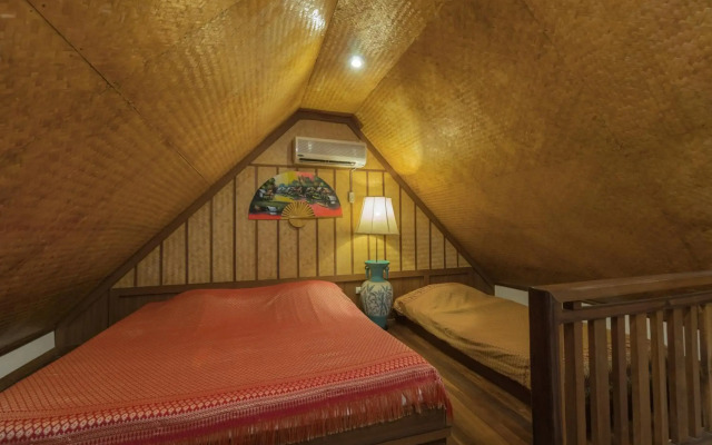 Coral Hotel Bangsaphan