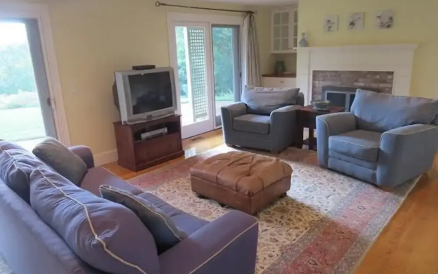 41 Mooncussers Lane - Five Bedroom House