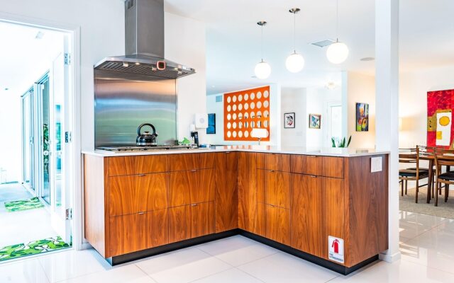 Modern Grand at Deepwell Estates