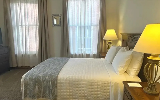 Canyon Rose Suites
