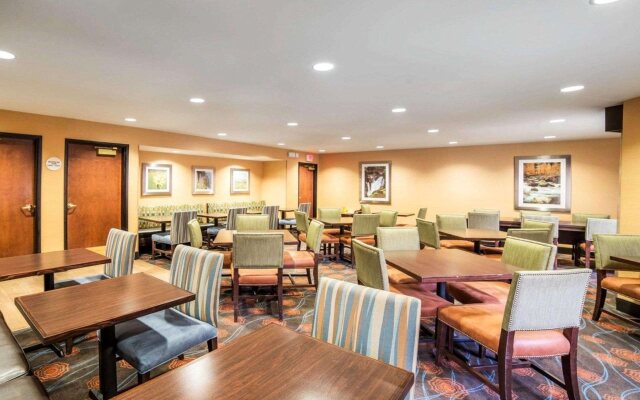 Comfort Inn University