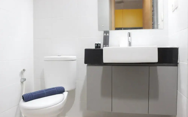 Scenic Studio Apartment at Beverly Dago near ITB