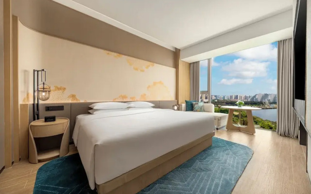 HUALUXE Resort Beihai Silver Beach by IHG