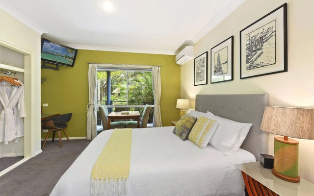 Azura Beach House B&B