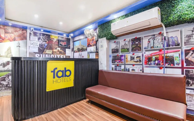 OYO Townhouse 152 Sarat Colony