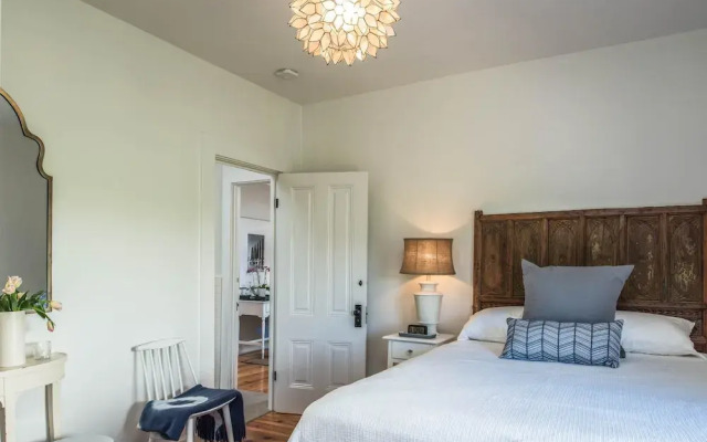 3746 The Guest House