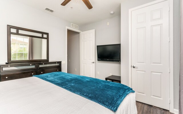 4840 Cayview Avenue #303