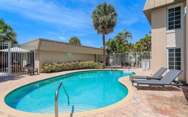 Minorga in Siesta Key Village