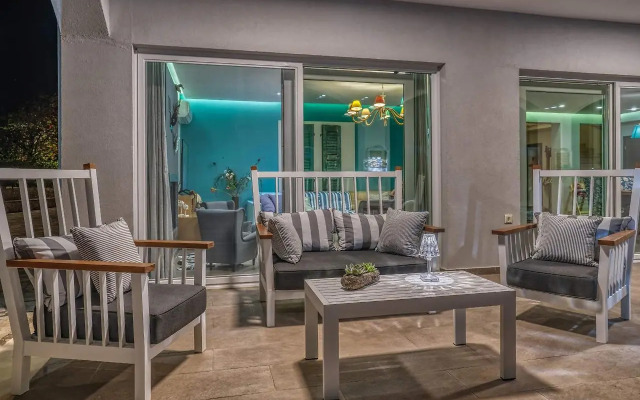 Rivazzurra Luxury BeachFront Villa